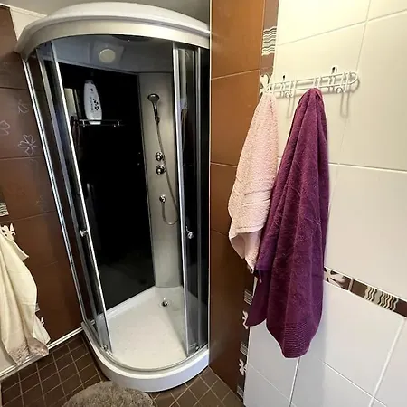 Small & Cozy Studio Apartment - Wifi & Free Parking Rapla Exterior photo